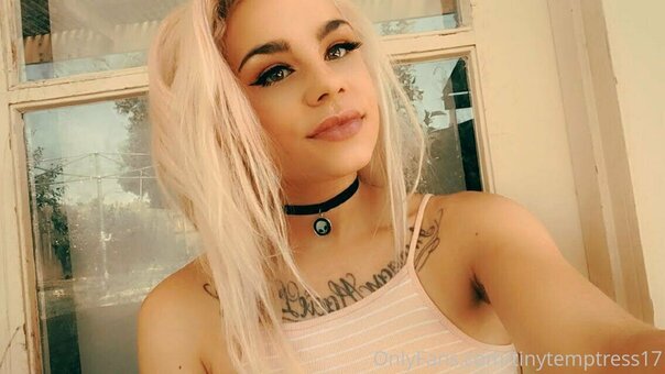 tinytemptress17 Nude Leaks Photo 5