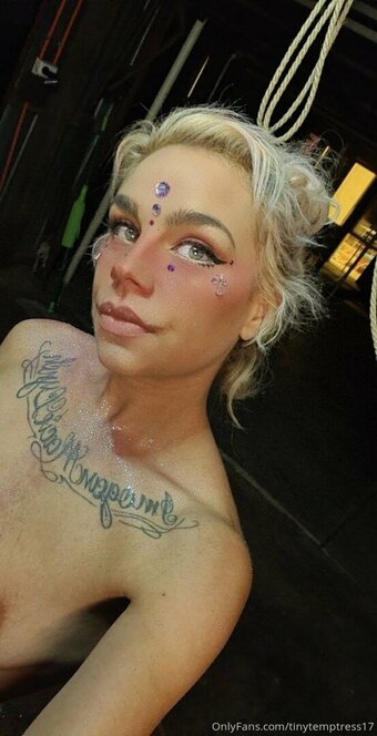 tinytemptress17 Nude Leaks Photo 10