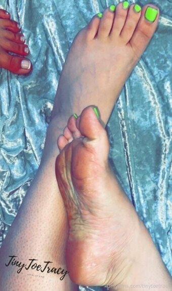 tinytoetracy Nude Leaks Photo 1