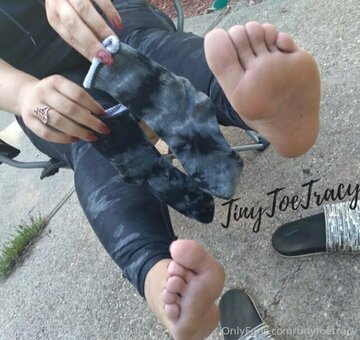tinytoetracy Nude Leaks Photo 9