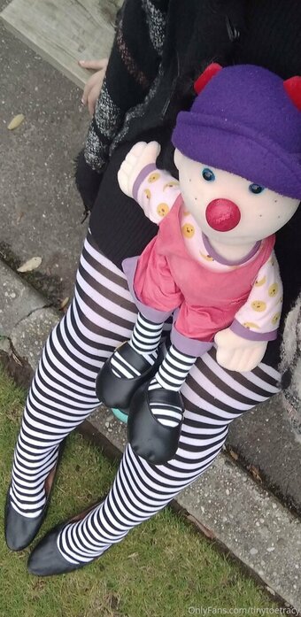 tinytoetracy Nude Leaks Photo 12