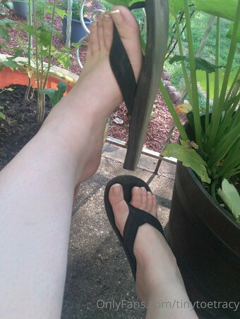 tinytoetracy Nude Leaks Photo 28