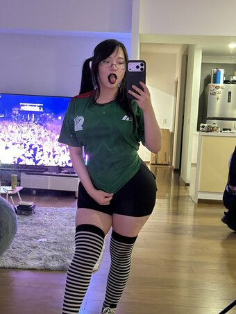 Tinyvampfang Nude Leaks Photo 10