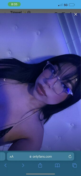 Tinyvel / tinyvelvet Nude Leaks OnlyFans Photo 9