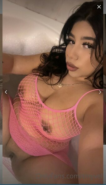 Tinyvel / tinyvelvet Nude Leaks OnlyFans Photo 18