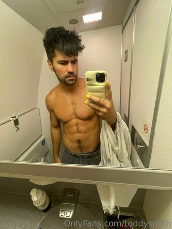 toddysmith Nude Leaks Photo 10