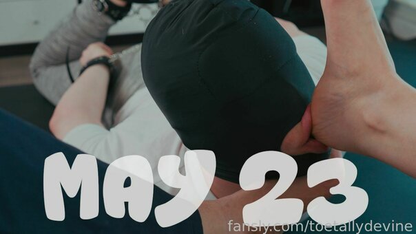 toetallydevine Nude Leaks Photo 19