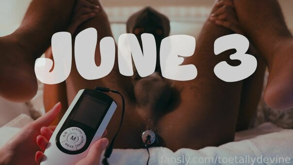 toetallydevine Nude Leaks Photo 23