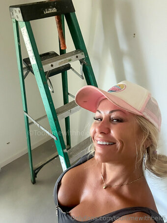 tooltimewithheidi Nude Leaks Photo 7