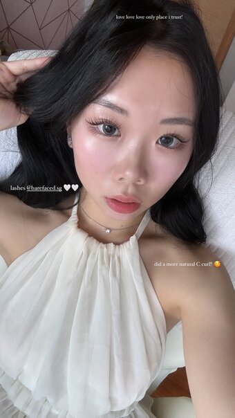 tr.ivia / triviago Nude Leaks Photo 4