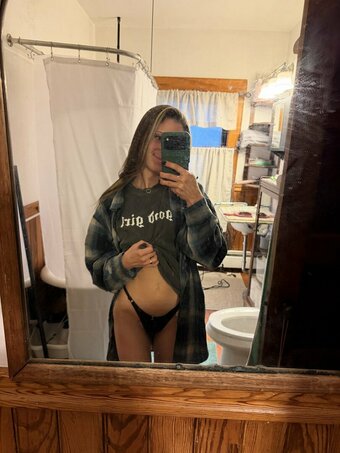 trailerspice Nude Leaks Photo 2