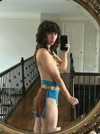 treytheexplainer / https: Nude Leaks Photo 1