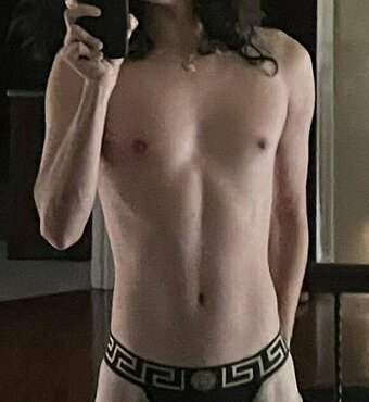 treytheexplainer / https: Nude Leaks Photo 13