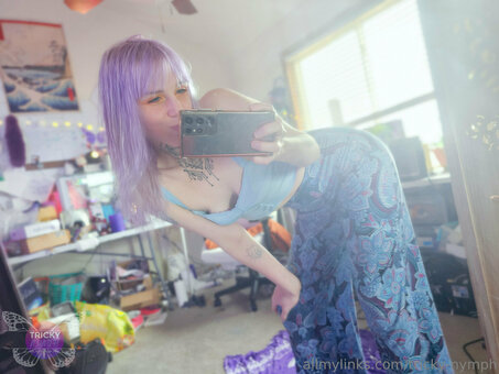 trickynymph Nude Leaks Photo 6