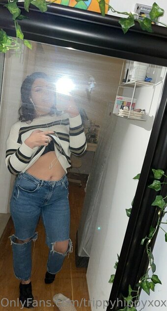 trippyhippyxoxo7 Nude Leaks Photo 1
