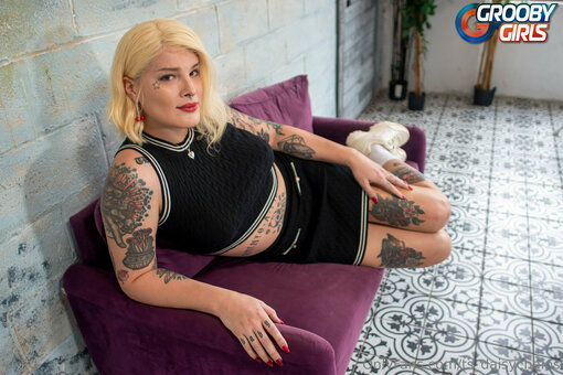 ts_daisychains Nude Leaks Photo 17