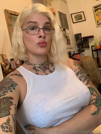 ts_daisychains Nude Leaks Photo 21