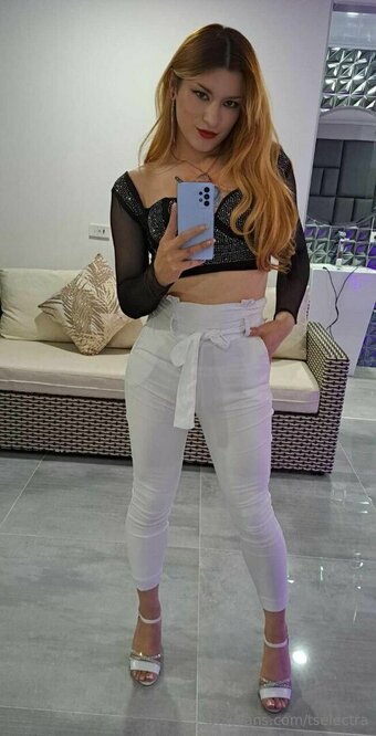 tselectra Nude Leaks Photo 4