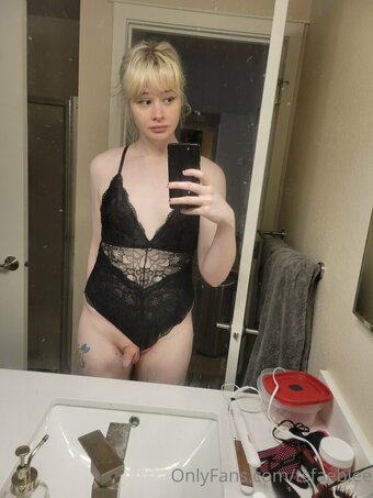 Tsfaebiee / teshauria_b Nude Leaks OnlyFans Photo 13