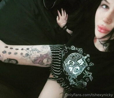 tshexynicky Nude Leaks Photo 14