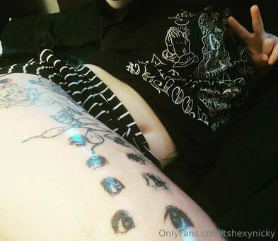 tshexynicky Nude Leaks Photo 15