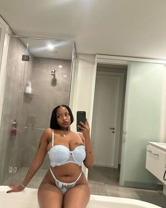 Tsholo Teebaby / Tee baby / tee_baby_official_ Nude Leaks Photo 15