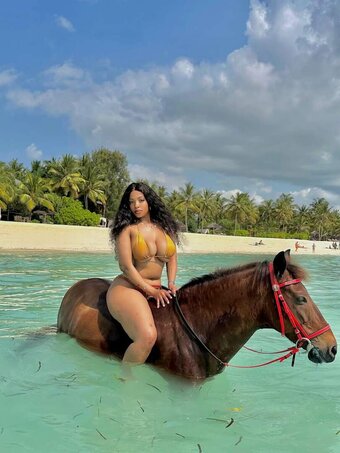 Tsholo Teebaby / Tee baby / tee_baby_official_ Nude Leaks Photo 19