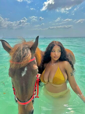 Tsholo Teebaby / Tee baby / tee_baby_official_ Nude Leaks Photo 21