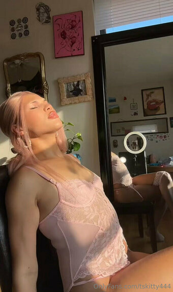 tskitty444 Nude Leaks Photo 8