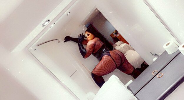 tskyliequeen Nude Leaks Photo 2