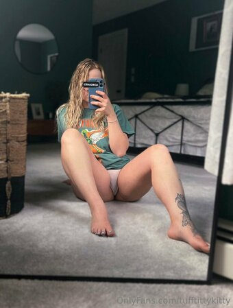 tufftittykitty Nude Leaks Photo 26