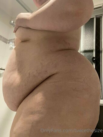 twicethesize Nude Leaks Photo 4