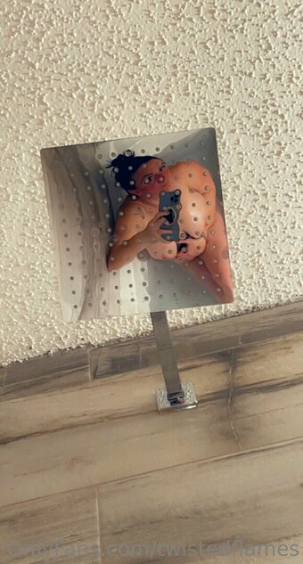 twistedflames Nude Leaks Photo 6