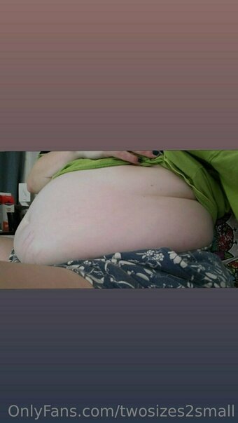 twosizes2small Nude Leaks Photo 13