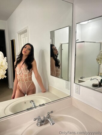 Udeeee / udee Nude Leaks OnlyFans Photo 2