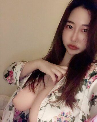 Uelee / Ueleelee Nude Leaks OnlyFans Photo 10