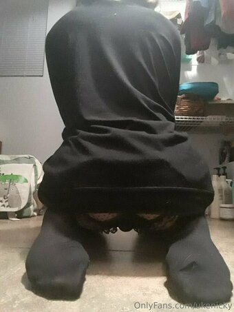 ukenicky Nude Leaks Photo 9