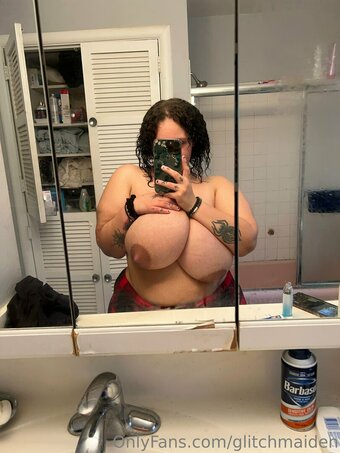 urfavvbri Nude Leaks Photo 3
