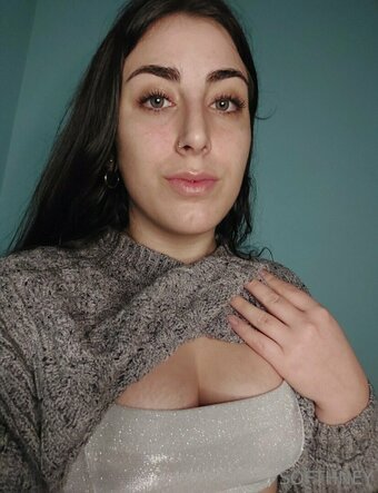 ursoftbee Nude Leaks Photo 6