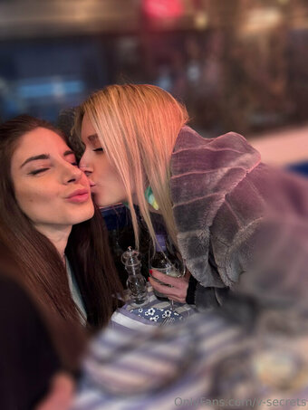 v-secrets Nude Leaks Photo 1