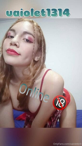 vaioletbrit Nude Leaks Photo 5