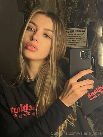 valeria_pixie Nude Leaks Photo 1