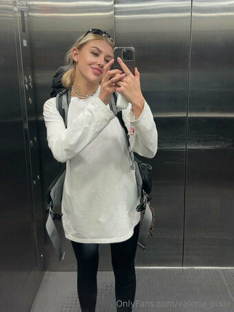 valeria_pixie Nude Leaks Photo 2