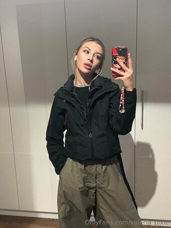 valeria_pixie Nude Leaks Photo 4