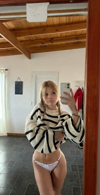 valituss / wilmashemlighet Nude Leaks OnlyFans Photo 1