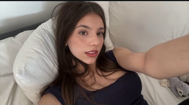 Valmadeaa Nude Leaks Photo 18