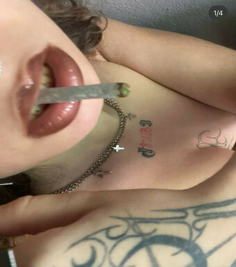 valvm__ / valvm___ / yungmistik_ Nude Leaks Photo 2