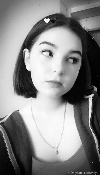 valya_ Nude Leaks Photo 2