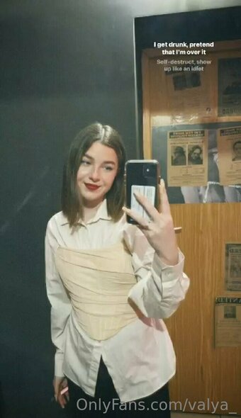 valya_ Nude Leaks Photo 4