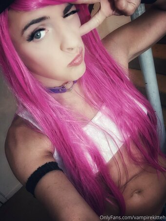 vampirekitteh / Athena Walsh / DaVampireKitteh Nude Leaks OnlyFans Photo 1